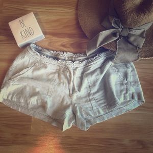 Roxy khaki shorts